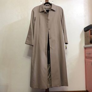 Sanyo wool blend trench Size 4 NWT